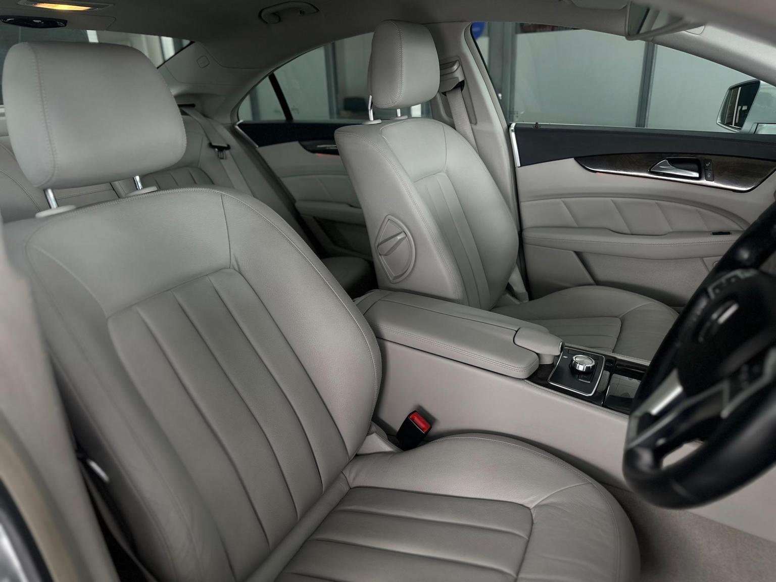 2011 MERCEDES-BENZ CLS 2011 MERCEDES-BENZ CLS