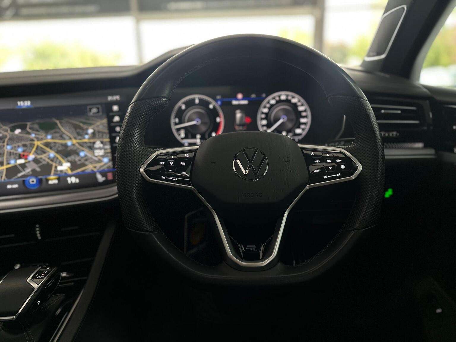 2022 VOLKSWAGEN TOUAREG 2022 VOLKSWAGEN TOUAREG