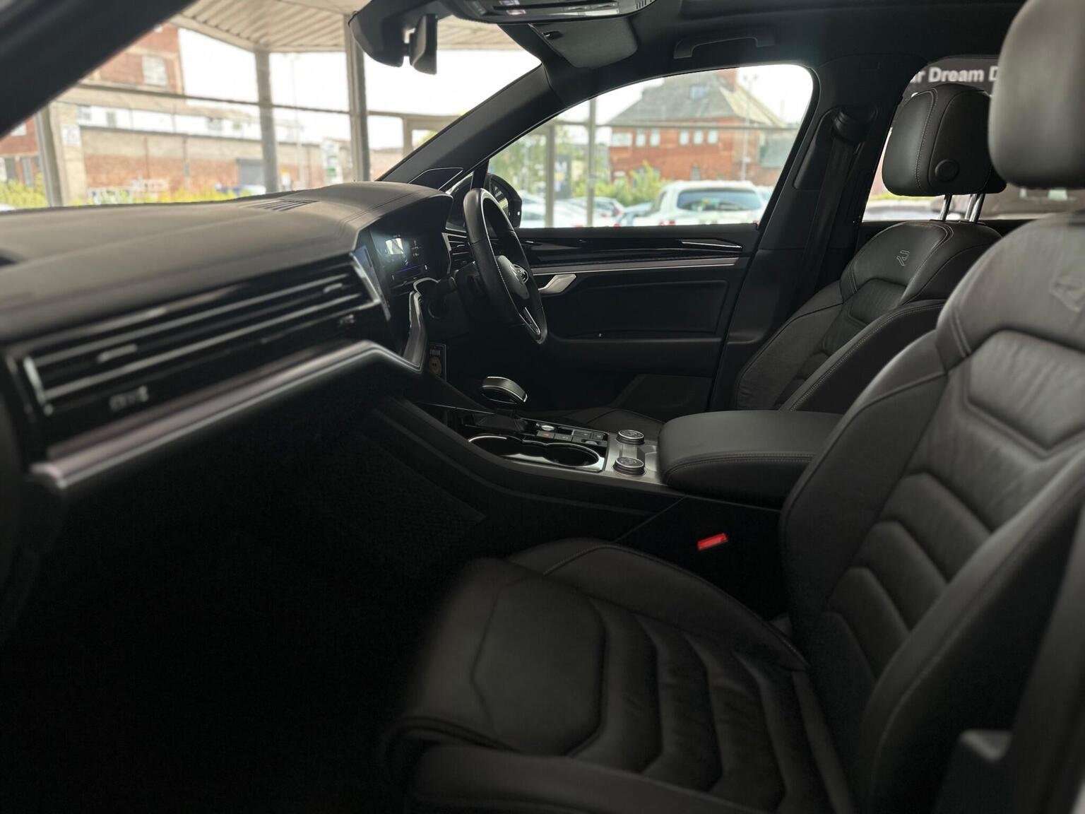 2022 VOLKSWAGEN TOUAREG 2022 VOLKSWAGEN TOUAREG