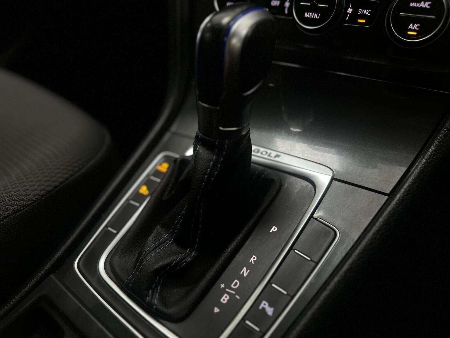 2019 VOLKSWAGEN E-GOLF 2019 VOLKSWAGEN E-GOLF