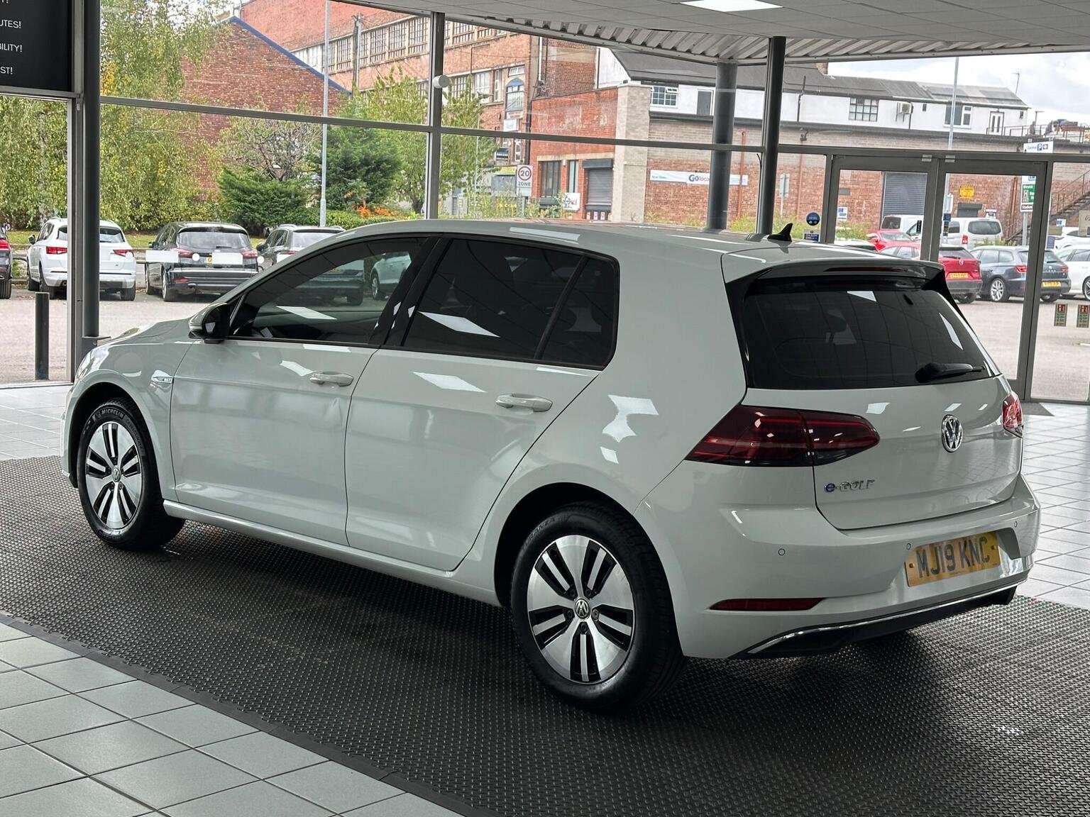 2019 VOLKSWAGEN E-GOLF 2019 VOLKSWAGEN E-GOLF