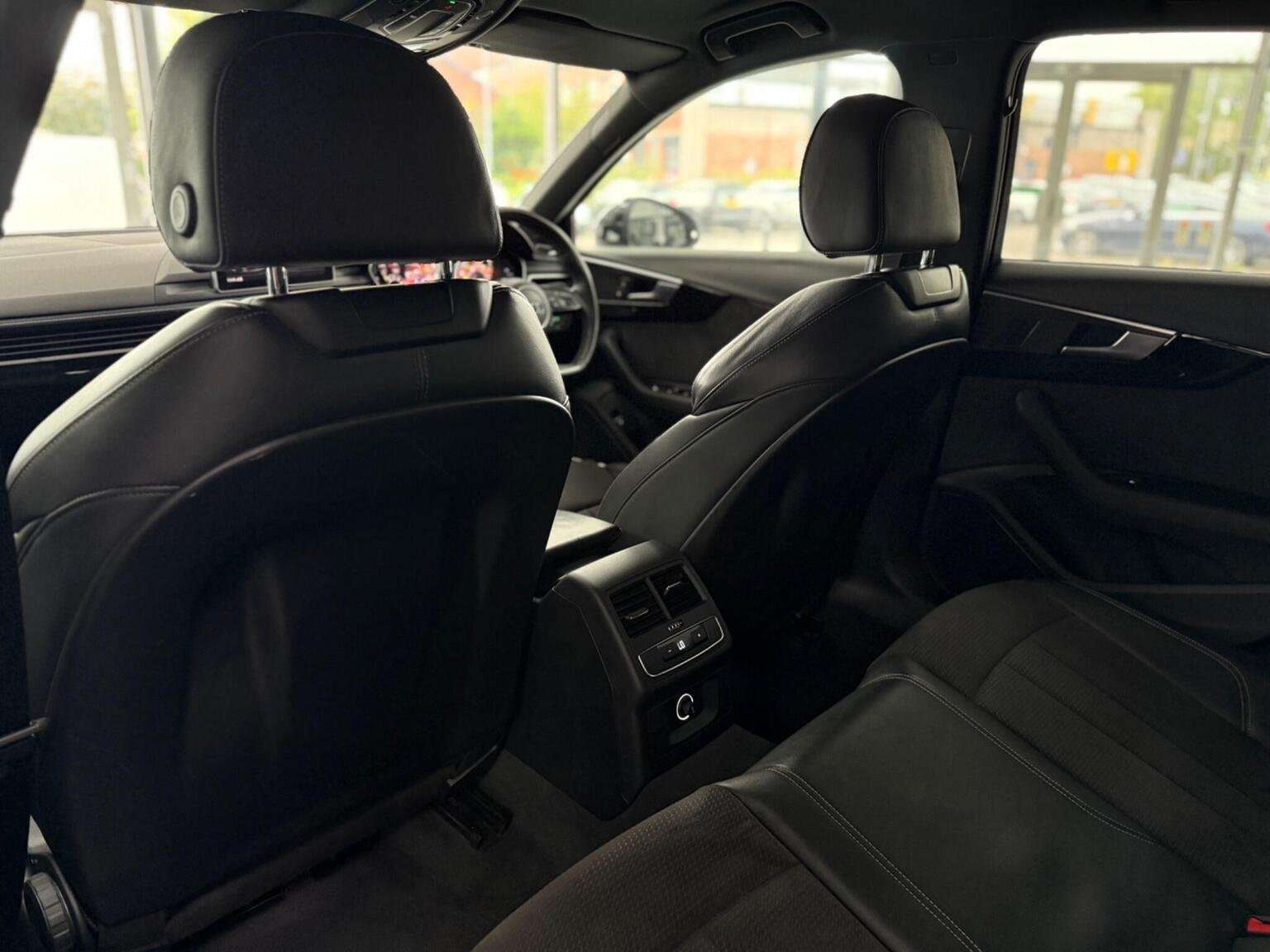 2018 AUDI A4 2018 AUDI A4