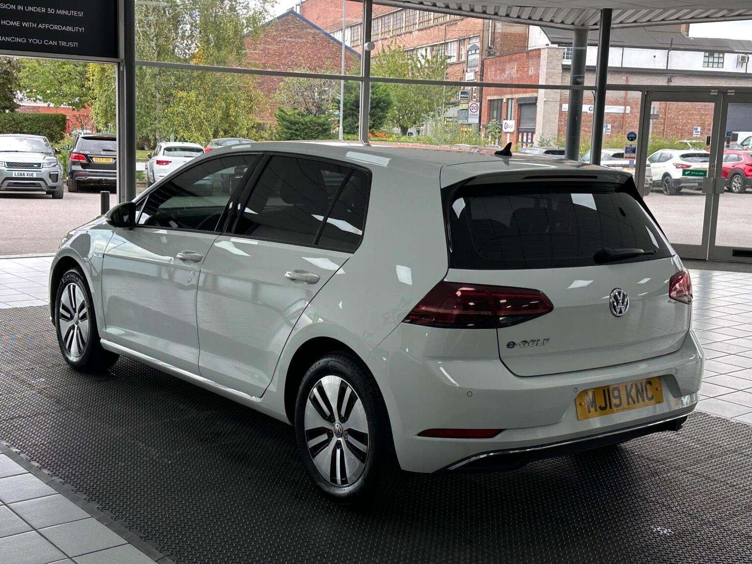 2019 VOLKSWAGEN E-GOLF 2019 VOLKSWAGEN E-GOLF