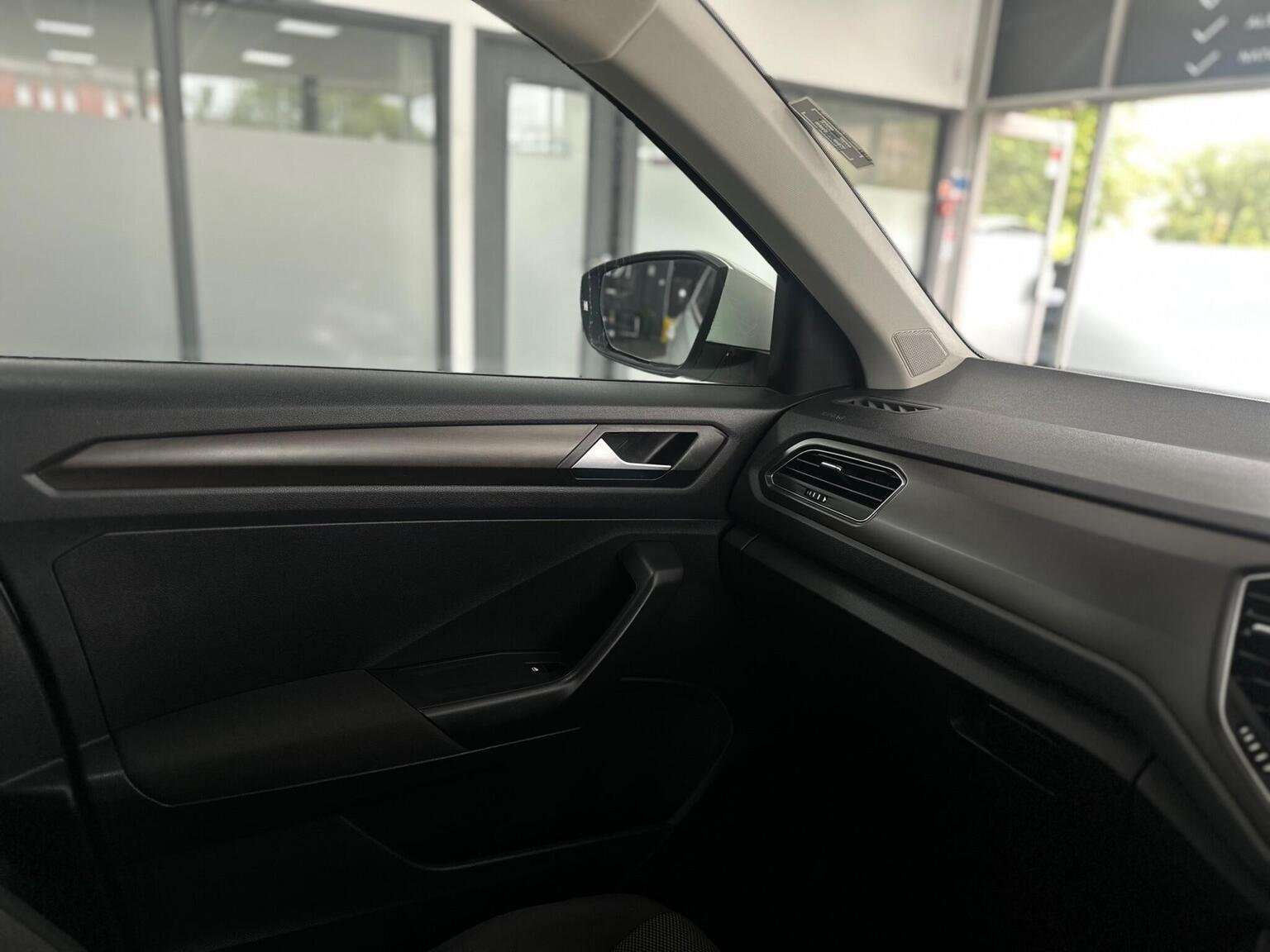 2019 VOLKSWAGEN T-ROC 2019 VOLKSWAGEN T-ROC