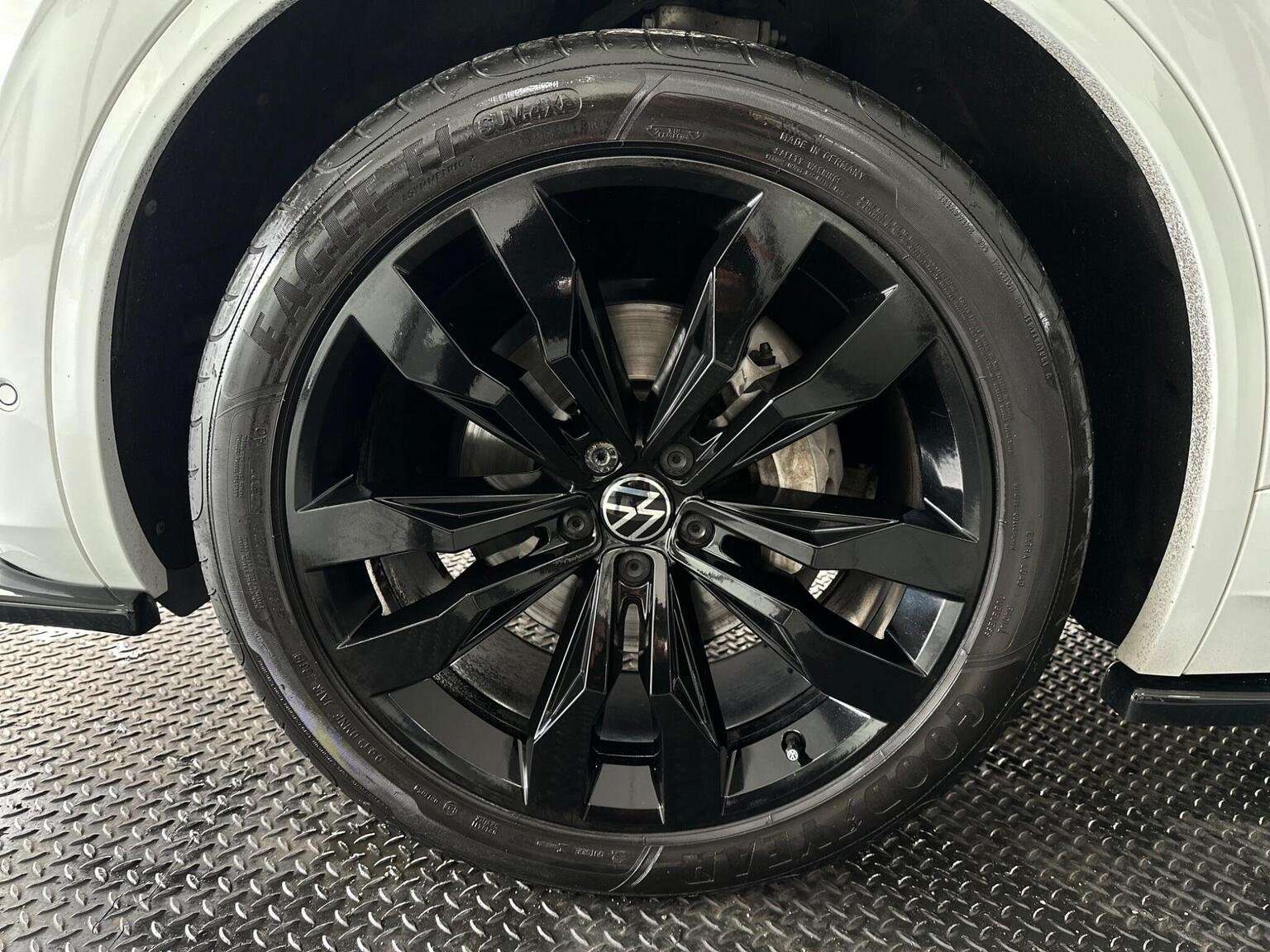 2022 VOLKSWAGEN TOUAREG 2022 VOLKSWAGEN TOUAREG