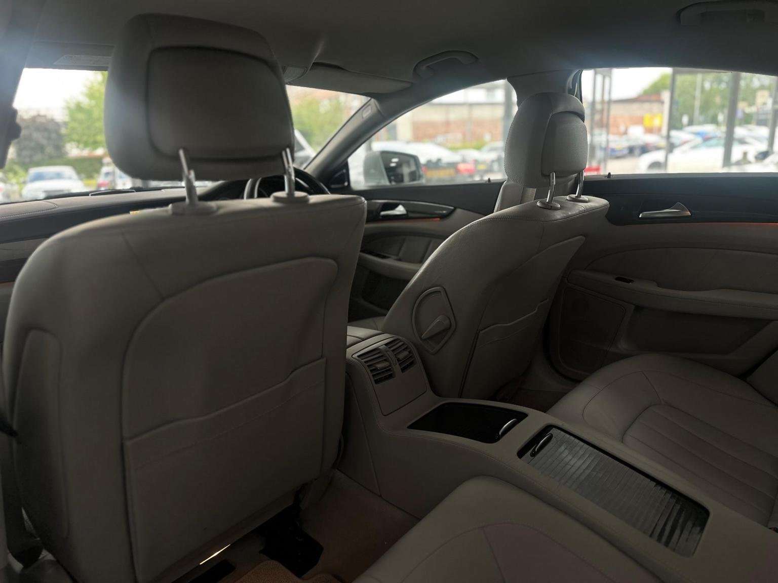 2011 MERCEDES-BENZ CLS 2011 MERCEDES-BENZ CLS