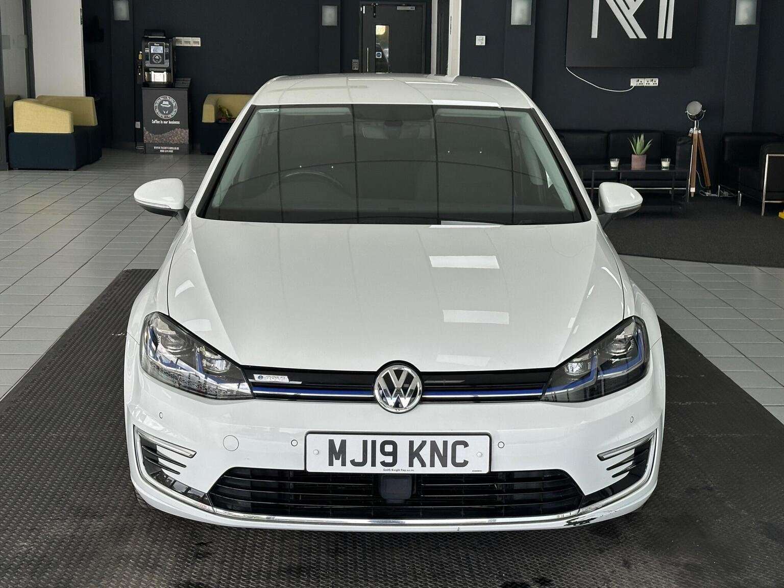 2019 VOLKSWAGEN E-GOLF 2019 VOLKSWAGEN E-GOLF
