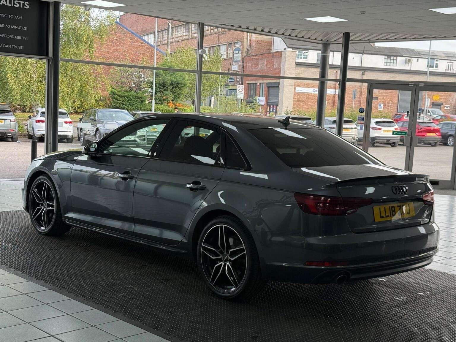 2018 AUDI A4 2018 AUDI A4